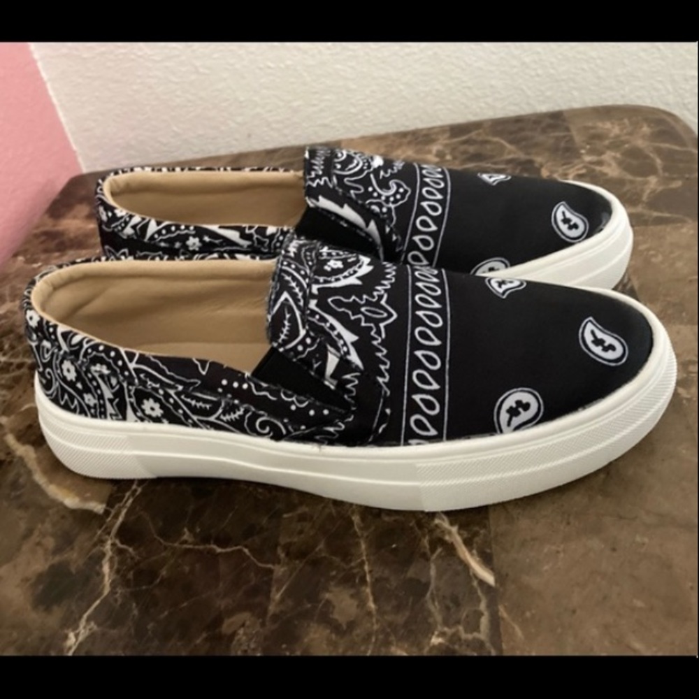 Shoes from @shopofficialbee